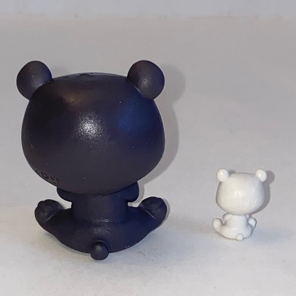 Littlest Pet Shop LPS #110 Aila Rockingham Panda With Pandin #111 Pet Pairs - Picture 5 of 7